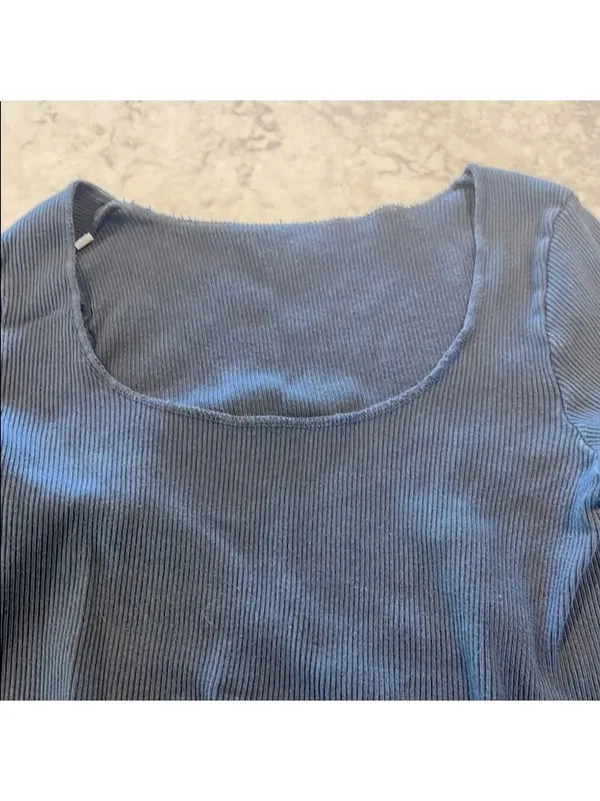 Brandy Melville Navy Ribbed Crop Top Long Sleeve XS One Size - Image 3