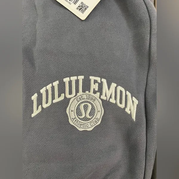 Lululemon NWT Scuba Mid Rise Oversized Fleece Joggers Graphic Solar Grey Size XL - Image 15