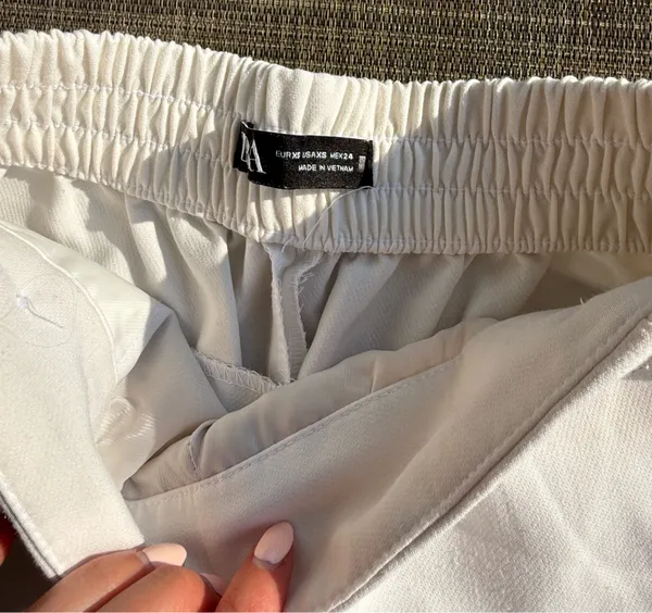 Zara White Tailored Trousers with Gold Buttons - Image 4
