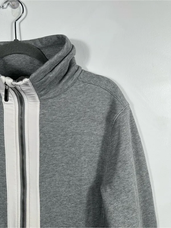 Lululemon‎ Light As Warmth Jacket Womens 6 Heather Gray White Full Zip - Image 6