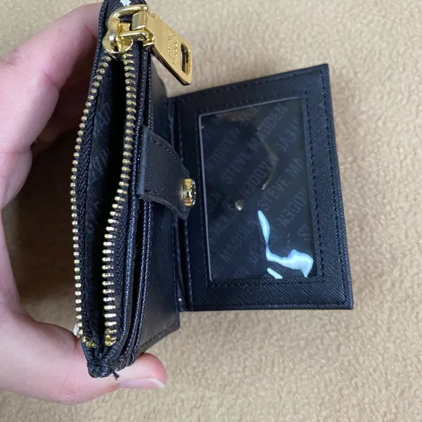 Steve Madden Black Faux Leather Zip‎ Card Holder Wallet Coin Pouch ID Window GUC - Image 5