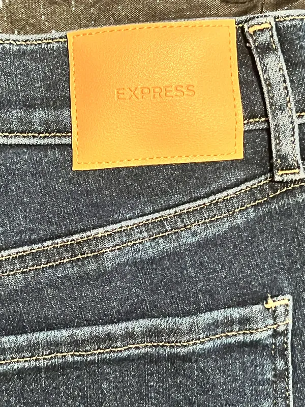 Womens sz8 NWT Express 70's Flare Midrise Hyper Sculpt/Hyper Stretch Jeans - Image 9