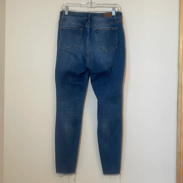 Judy Blue 7/28 Leopard Patch High Rise Ripped Skinny Raw Hem Jeans JB82166DK - Image 2