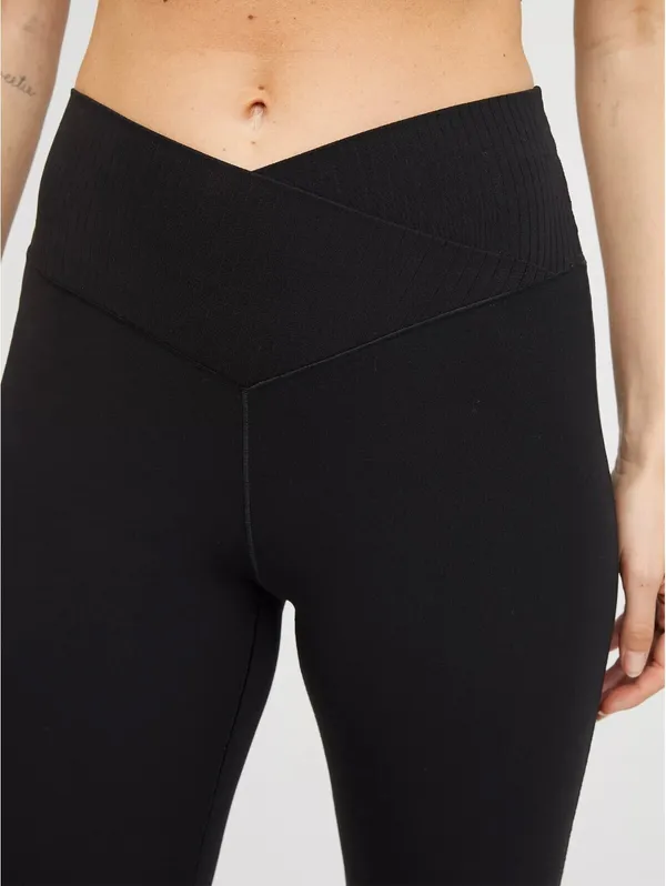 American Eagle Short OFFLINE By Aerie Real Me High Waisted Crossover Rib Super Flare Legging - Image 5