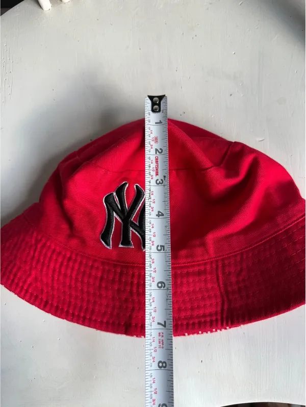 Reversible New York Yankees Red Bucket Hat - Image 8