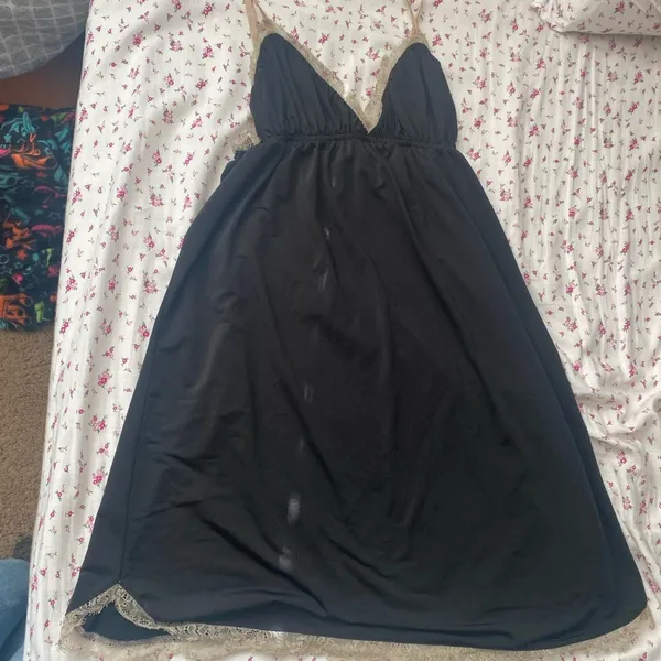 vera wang slip - Image 2