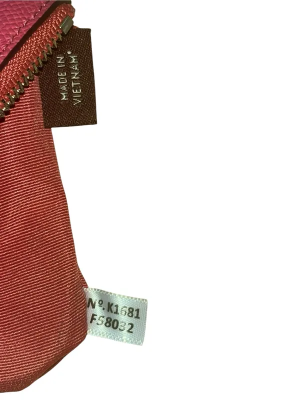 Coach Corner Zip Wristlet in magenta pink crossgrain leather - Image 4