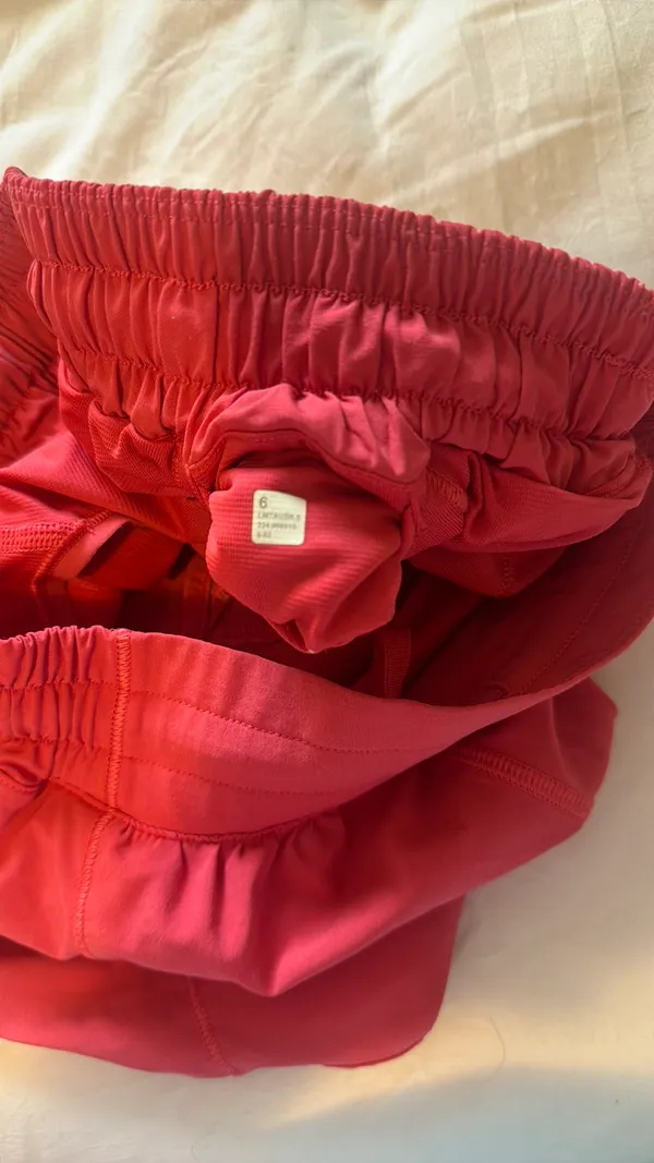 Lululemon Hotty Hot 2.5" Low-Rise - Image 3