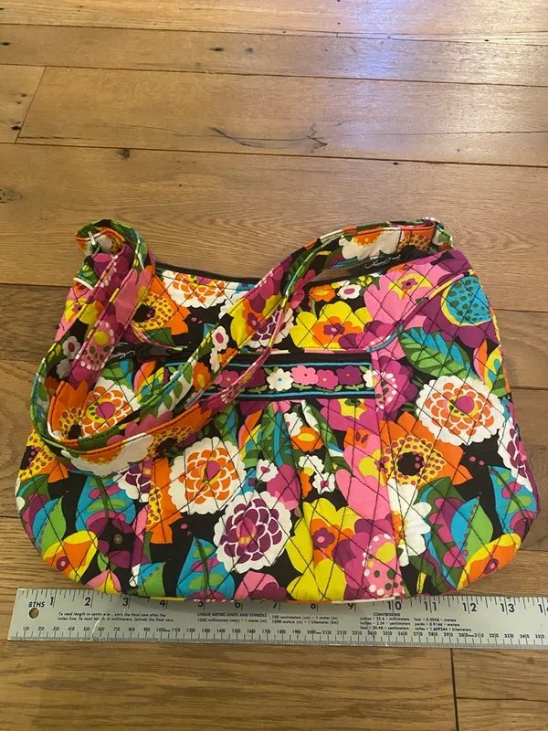 Vera Bradley “Va Va Bloom” Crossbody Hobo Bag Retired Pattern - Image 4