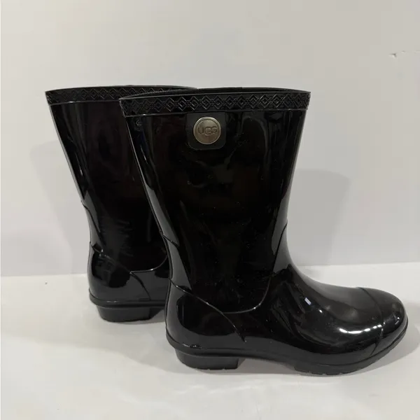 UGG Black Glossy Rain Boots Size 6 Waterproof Rubber Mid Calf - Image 2