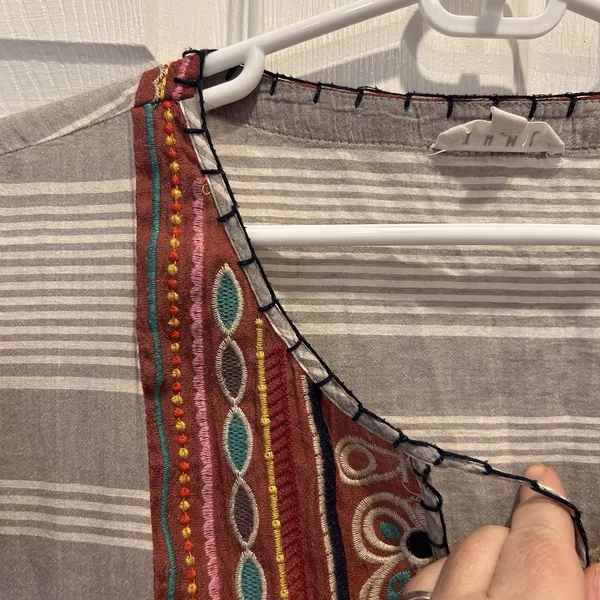 THML Womens Gray Striped Embroidered Boho‎ V-Neck Tassel Top Large Beachy Boho - Image 3