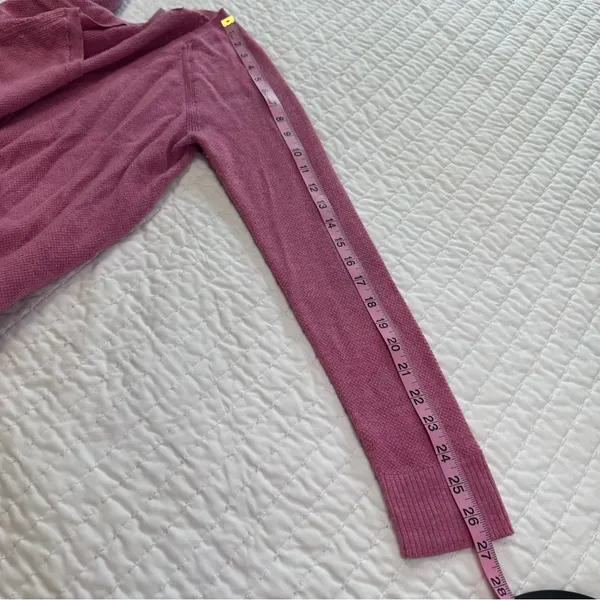 GAP Women's Pink V-Neck knit Sweatshirt - Image 5