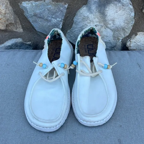 Hey Dude Wendy Natural "Salt" Slip-On Shoes size 8 - Image 2