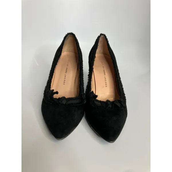Marc by Marc Jacobs Pumps Womens 36.5 Black Good Suede Pointed Toe Bow Italy - Image 2