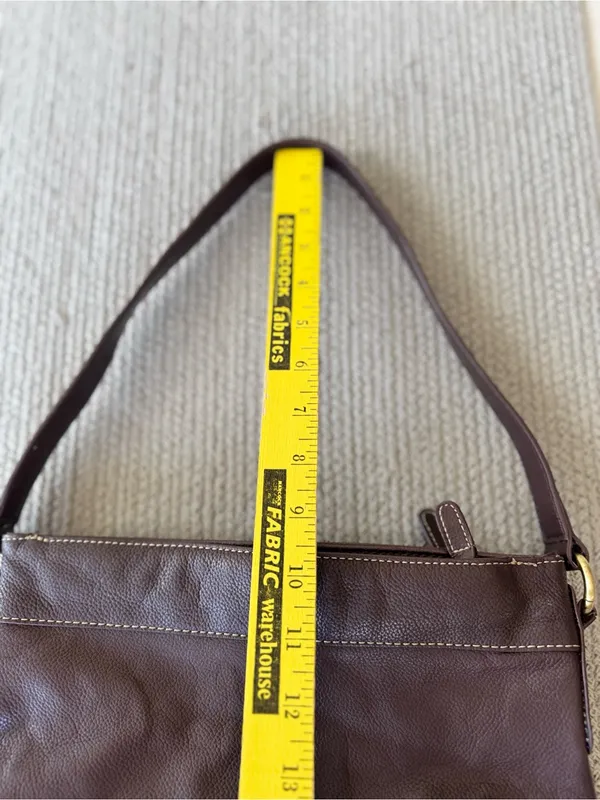 Vintage 90’s Croft & Barrow Brown Leather Shoulder Bag with Contrast Stitching - Image 5