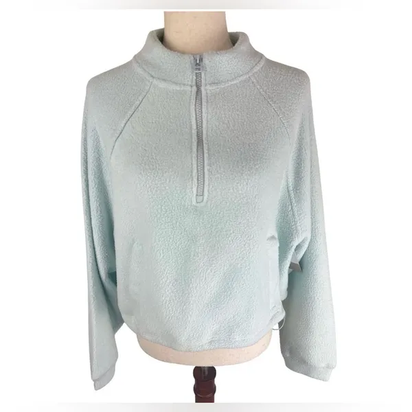 BP soft blue half zip pullover cropped warm and cozy adjustable hem fleece NWT S - Image 4