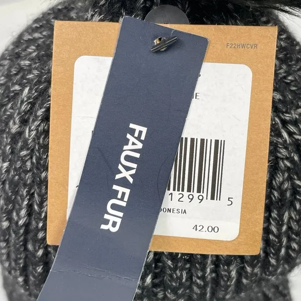 NEW The North Face Women's Black Faux Fur Knit Pom Pom Beanie Bonnet Hat Cap OS - Image 3