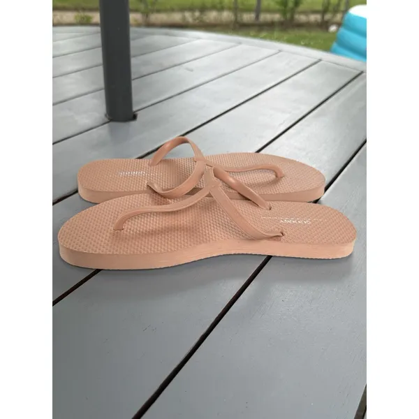 Old Navy Women Beige Pink T-Strap Sandals Partially Plant Based Size 8 - Image 4