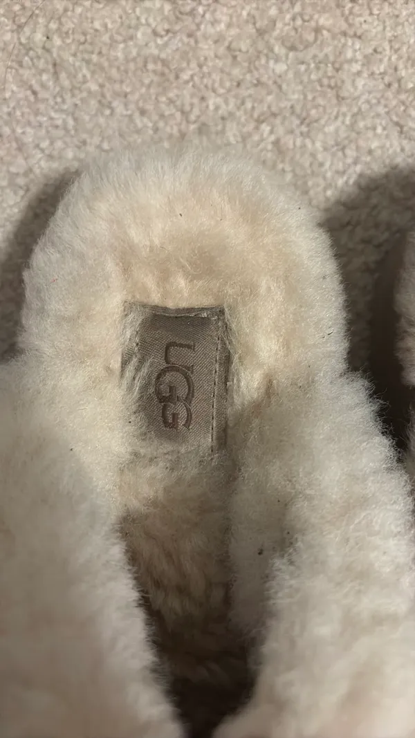 Platform UGG Slippers size 7 - Image 4