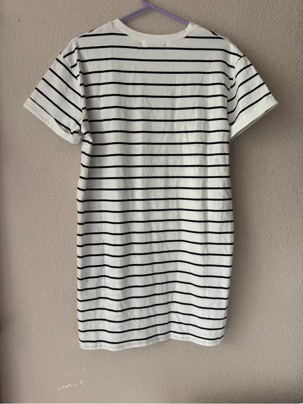 Honey Peach Striped Crewneck Tee - Black & White - Image 3