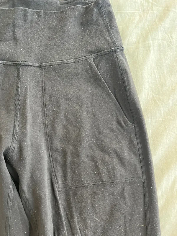 Lululemon Align Joggers Black - Image 2
