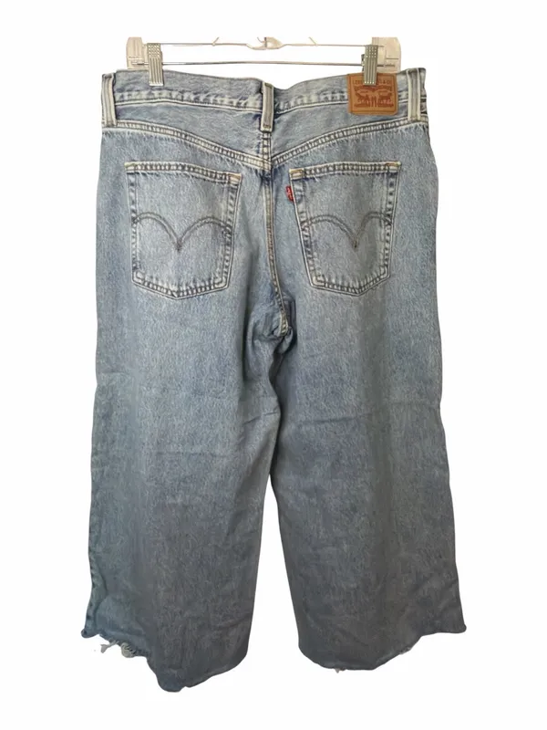 Levi’s ‘94 Wide Leg Baggy Jeans Distressed Cropped - Image 2