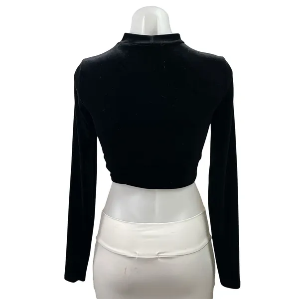 Forever 21 Women's Black Velvet Velour Mock Neck Long Sleeve Crop Top Size S - Image 3