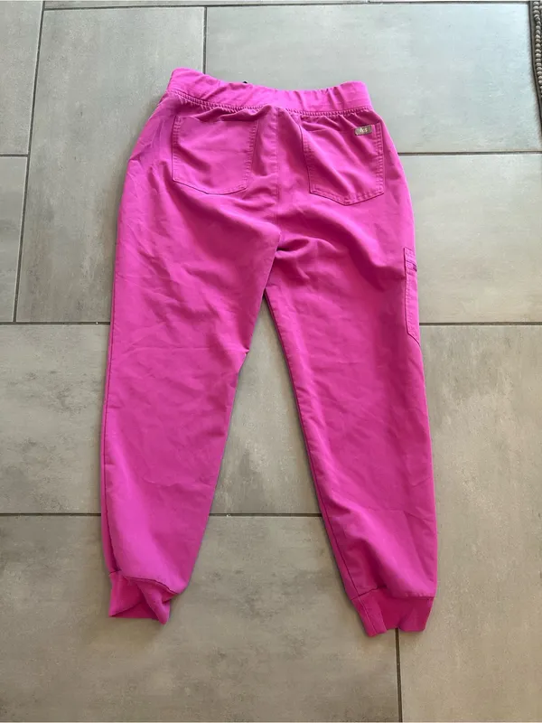 Figs Zamora Jogger Scrub Pant™ | Raspberry Sorbet - Image 3