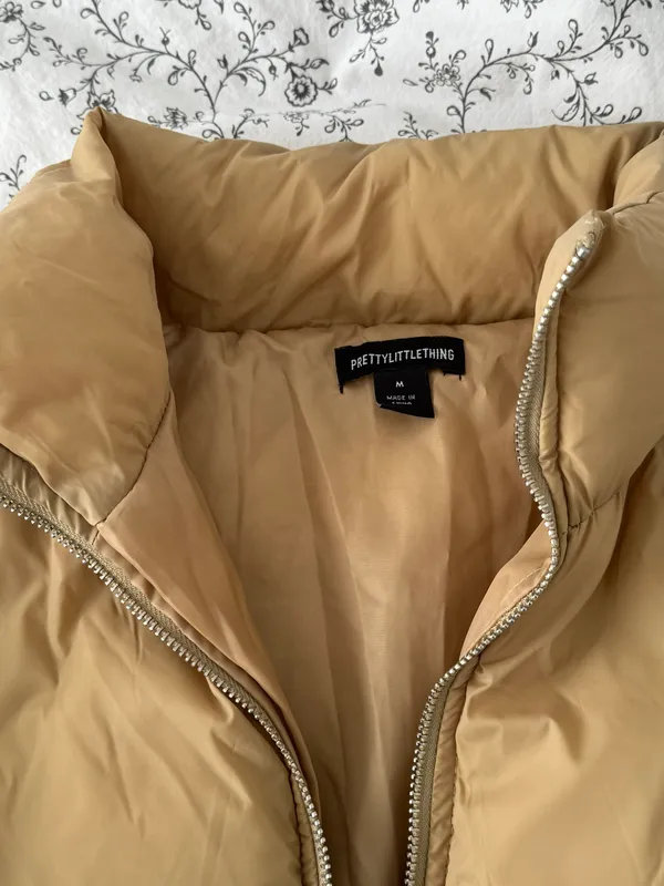 Pretty Little Thing Puffer Jacket - Image 4