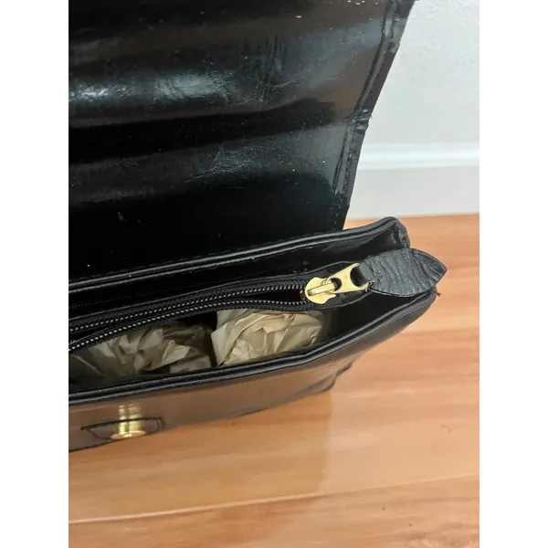 Vintage 80s Black faux leather satchel bag w/top handle detachable strap - Image 11