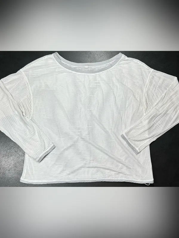 Lululemon Women's Size L Lean In Long Sleeve White Breathable Stretch Shirt - Image 4