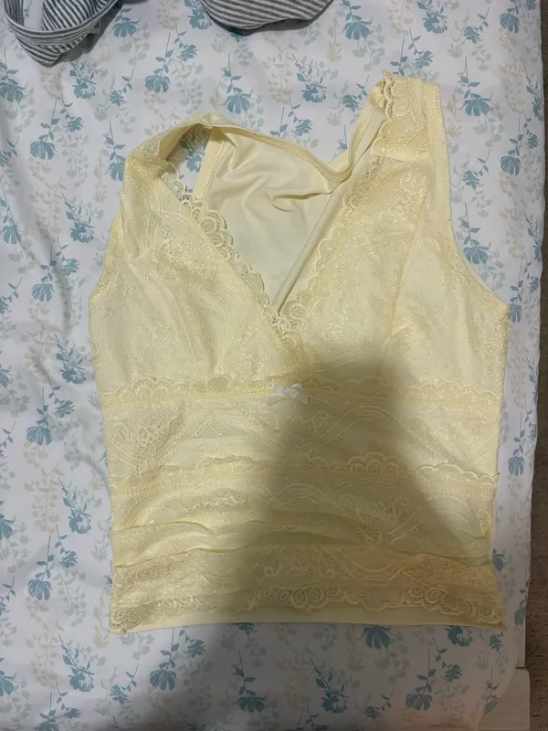 Amazon butter yellow top - Image 3