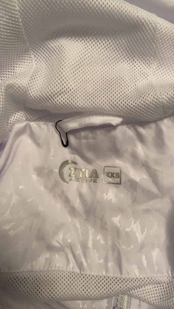Active zip front jacket size XXS NWOT - Image 3