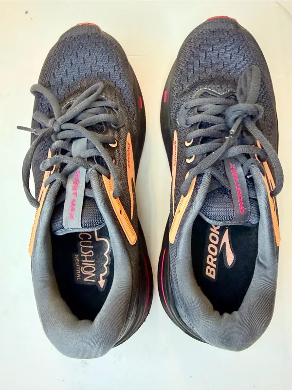 Brooks Ghost Max Womens 7.5 B Black Papaya Raspberry Running Shoes - Image 4
