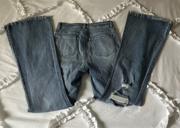 Francesca's Flare Jeans High-Rise - Image 2