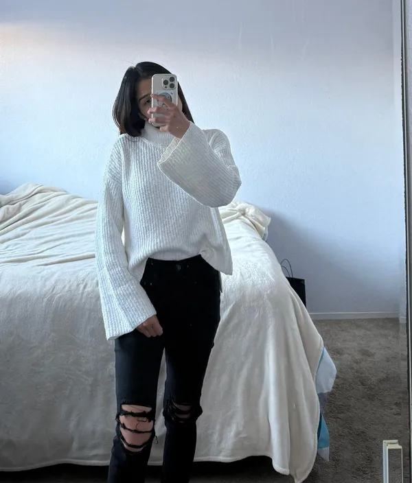 White Turtleneck Sweater Kendall & Kylie - Image 2