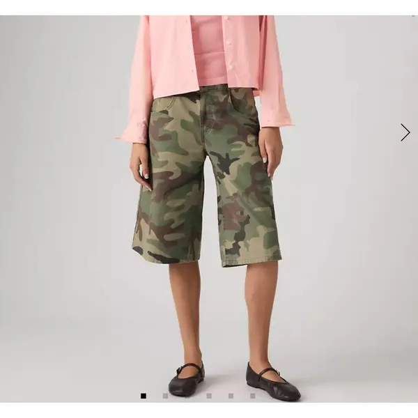 Levi’s Jorts Super Baggy Camo Size 25 Green Brown - Image 5