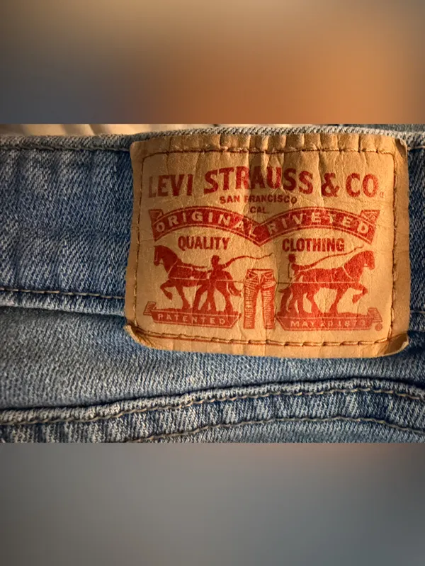 Levi's Light Blue Distressed 711 Skinny Jeans - Women's size 29 - Image 4