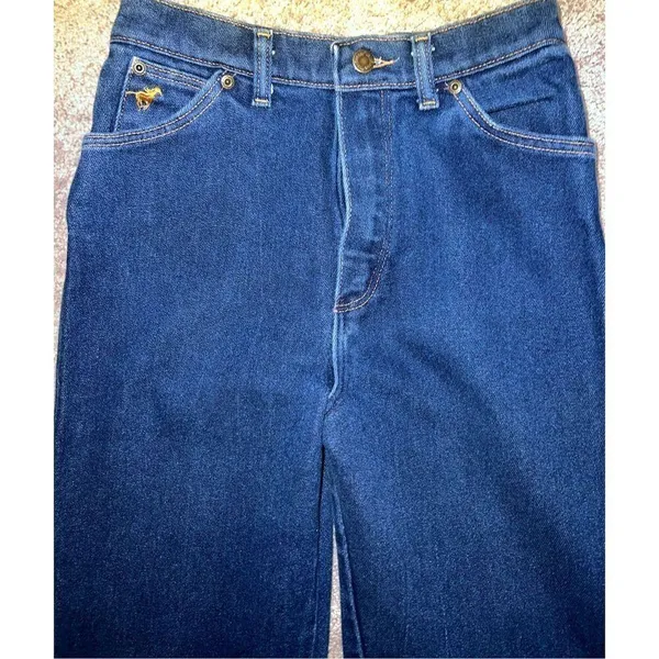 Wrangler Women’s Vintage 90s Misses Full Fit Jeans 10 - Image 2