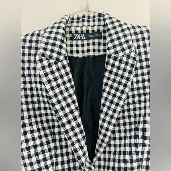 ZARA BLACK SINGLE BREASTED LAPEL COLLAR GINGHAM CROPPED BLAZER SIZE Med - Image 8