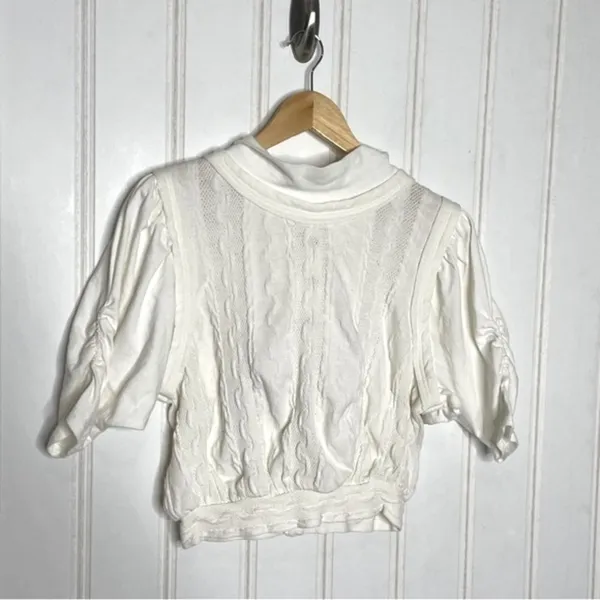 Free People Ivory Cropped Snap Back Sweater Top 457 - Image 2