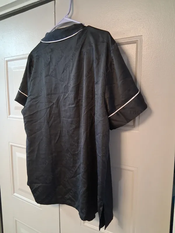 Victoria's Secret collared pj pajama top with pockets in black and white size medium. - Image 8