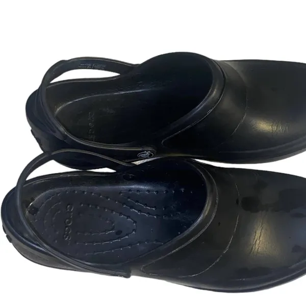 Crocs women’s black mercy work clogs size 10 - Image 2