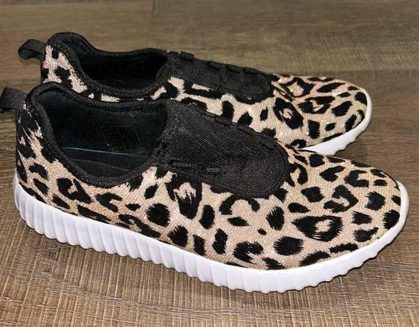 Animal Print Tennis Shoes Size 8 - Image 3