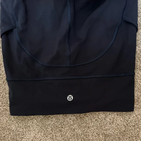 Lululemon Invigorate High-Rise Short 10" in True Navy Blue Size 4 Biker Short - Image 10