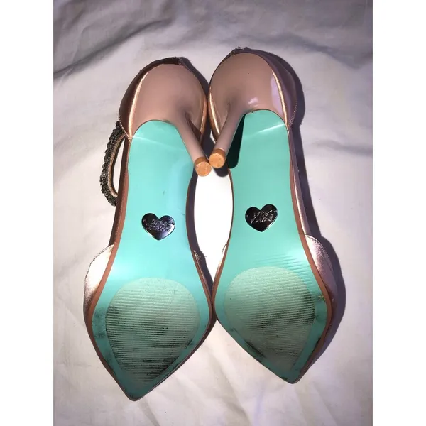 Betsey Johnson Kali Pump Size 8.5 Nude Satin Crystal Beads Fairy Evening Wedding - Image 7