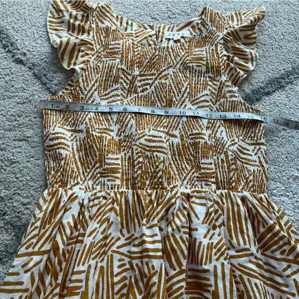 THML midi dress brown white line print ruffle sleeve smocked medium - Image 5