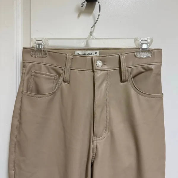 Abercrombie Curve Love Vegan Leather 90s Straight Pants Tan 27 Long High Rise 4‎ - Image 6