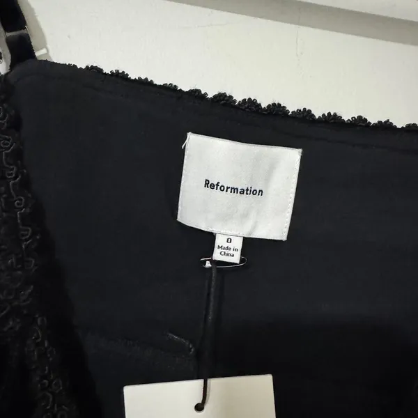 NWT Reformation Minna Velvet Top Black Size 0 - Image 4