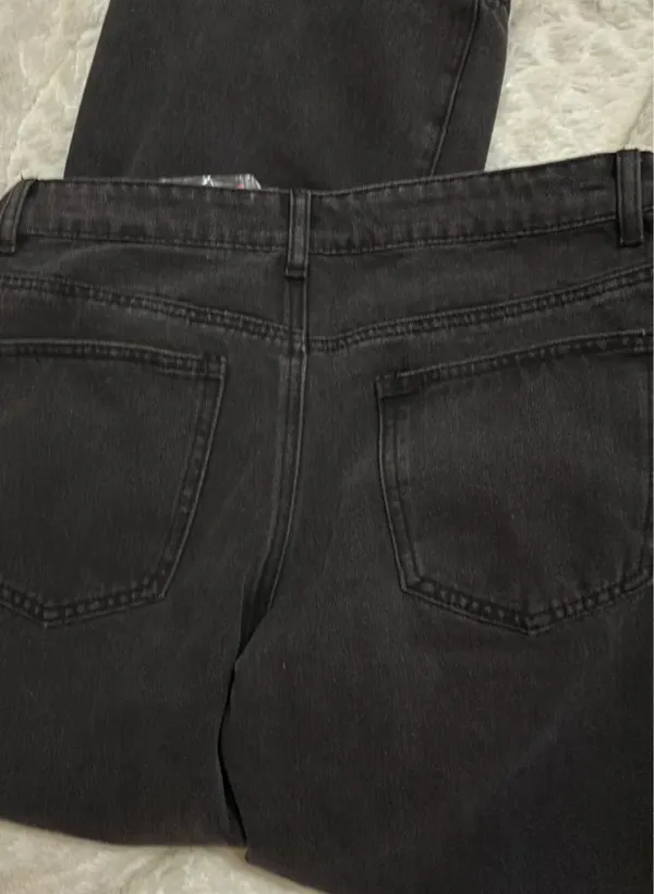 Edikted Black Jeans Petite - Image 2